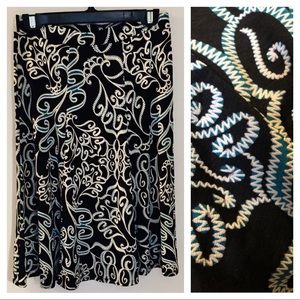 5/$25🔅Sami & Jo A-Line Patterned Midi Skirt Small